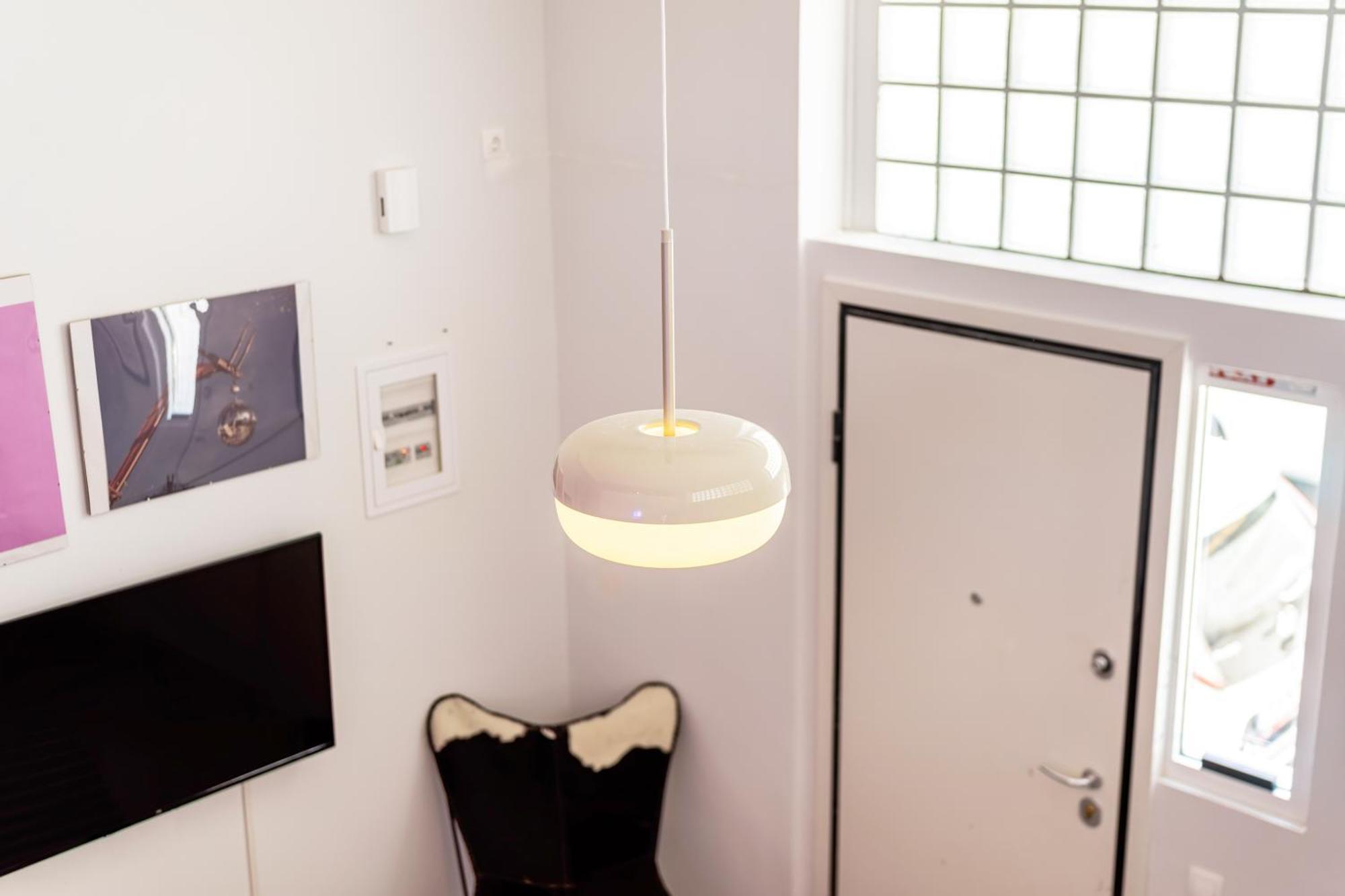 Ran's Artsy Gallery Apartment